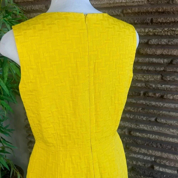 Banana Republic Bright Yelllow Waisted Sleeveless Sheath Dress Size 10 - Picture 4 of 9